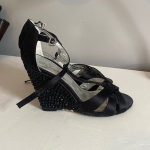 Black Kenneth Cole Reaction Wedges with Gems